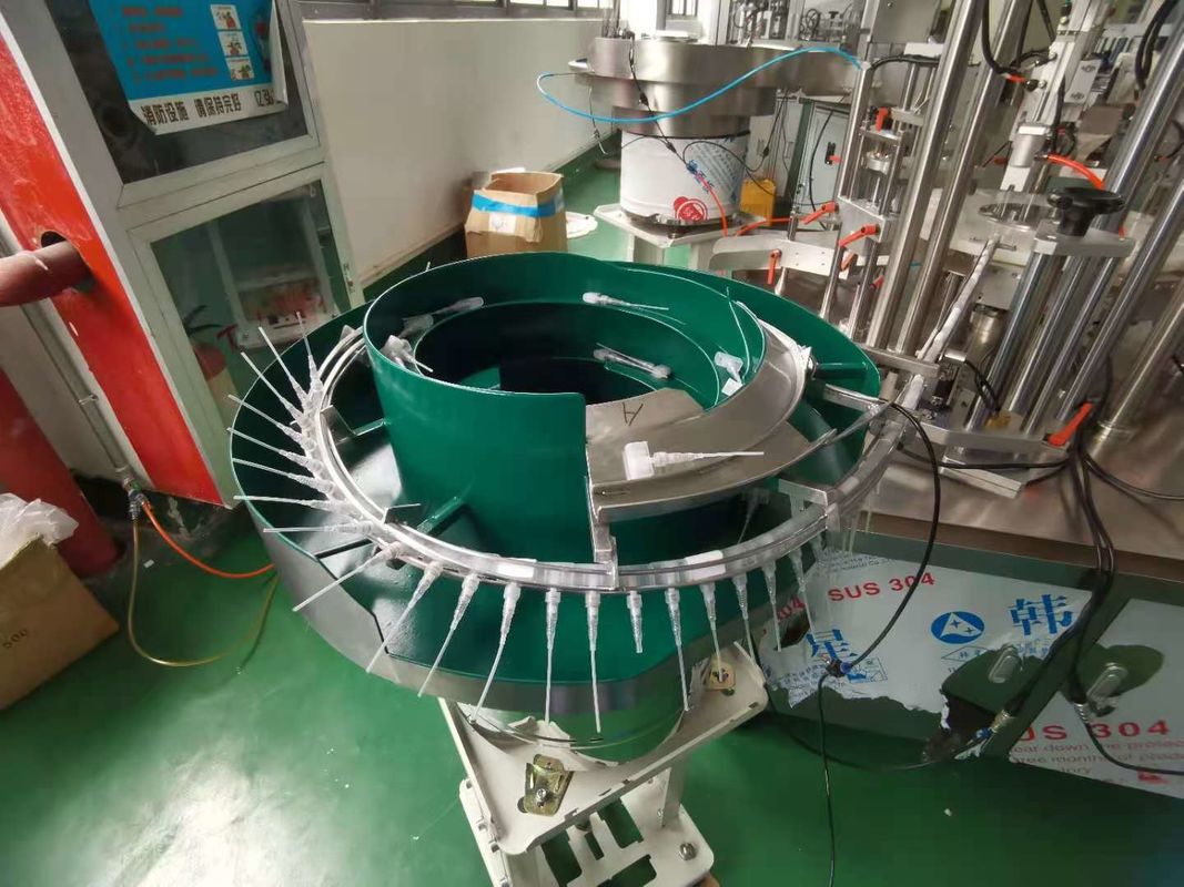 Carpeta de bolsillo Botella de perfume Monobloque de llenado de tapa de la máquina 1500BPH Tipo automático