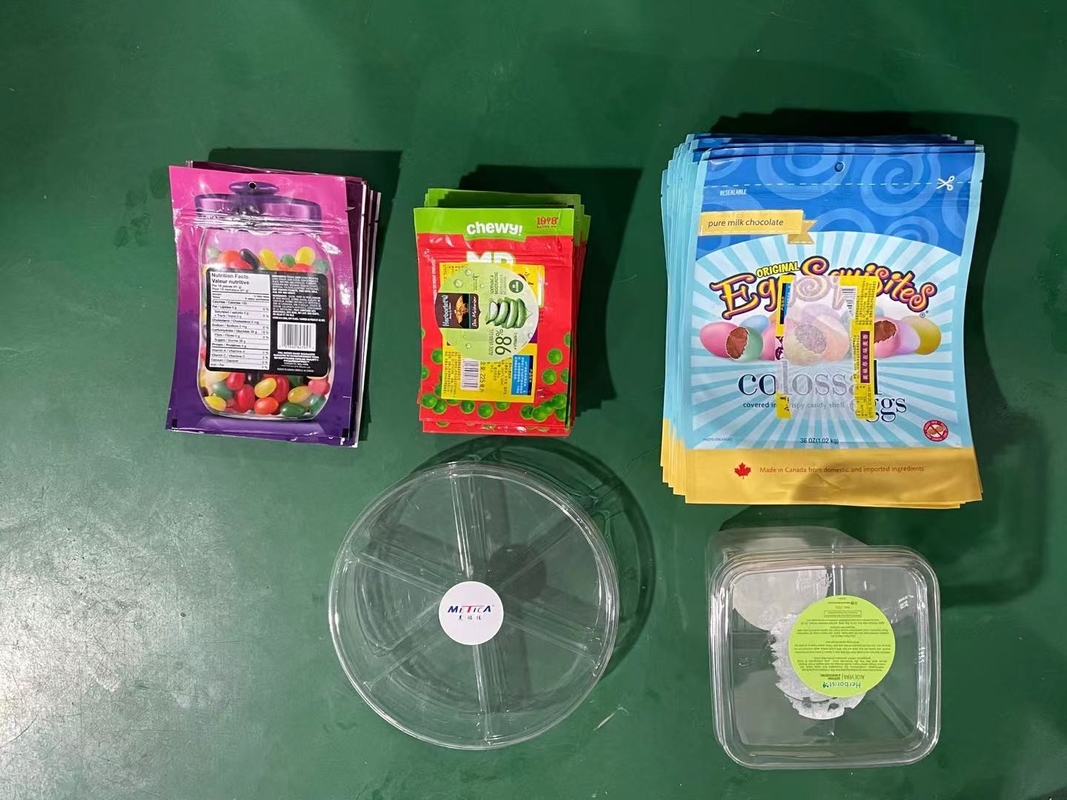 Máquina automática de etiquetado de bolsas de papel y plástico para botellas con una precisión de mantenimiento fácil de 1000-3000 BPH