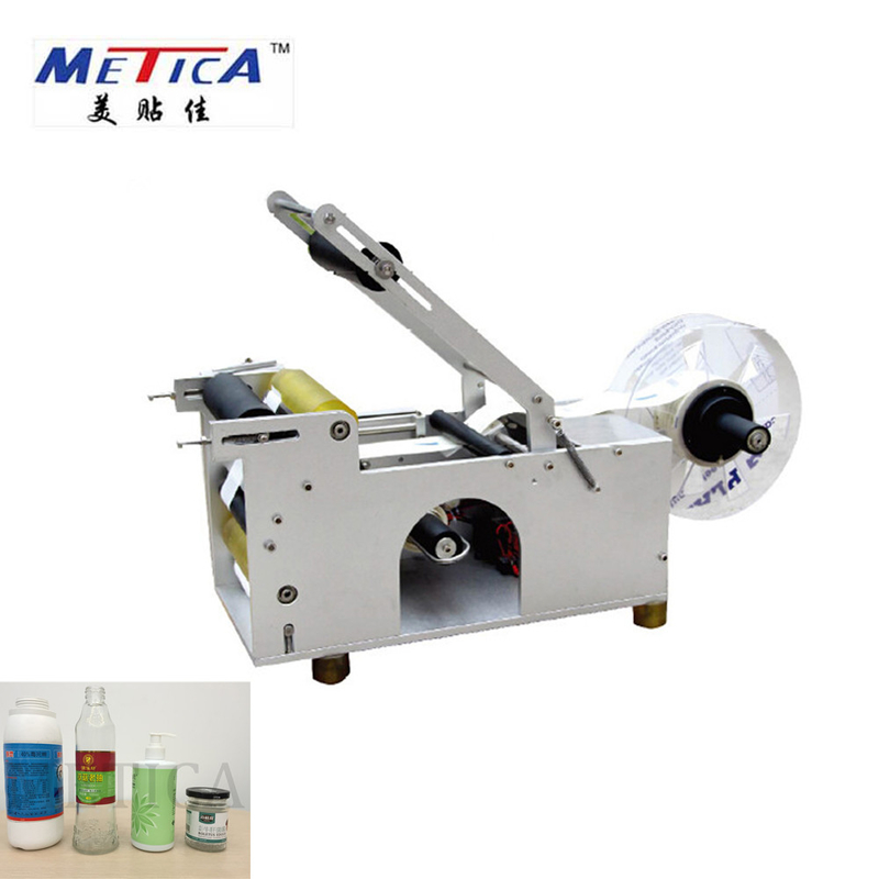 Máquina de etiquetado de botellas semiautomática de bajo costo Etiqueta de metal de plástico de papel Tipo 500-1000 BPH Capacidad