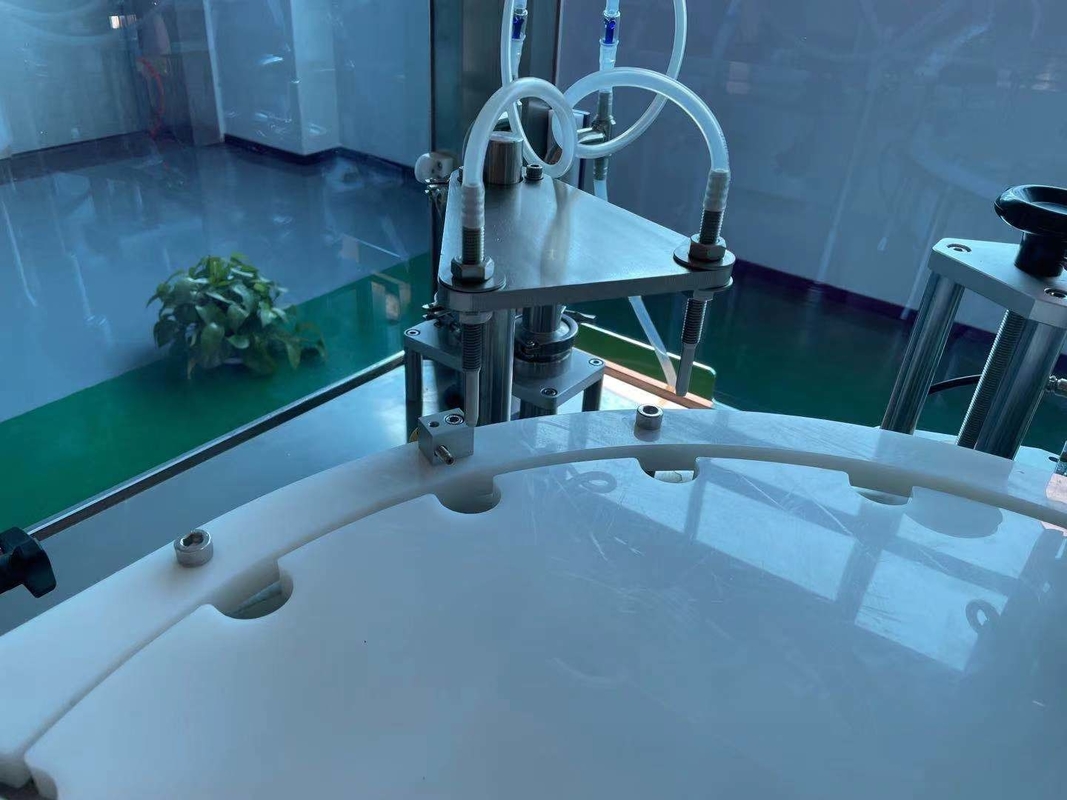 Capota automática de relleno de botellas monobloque para aceites esenciales y productos similares